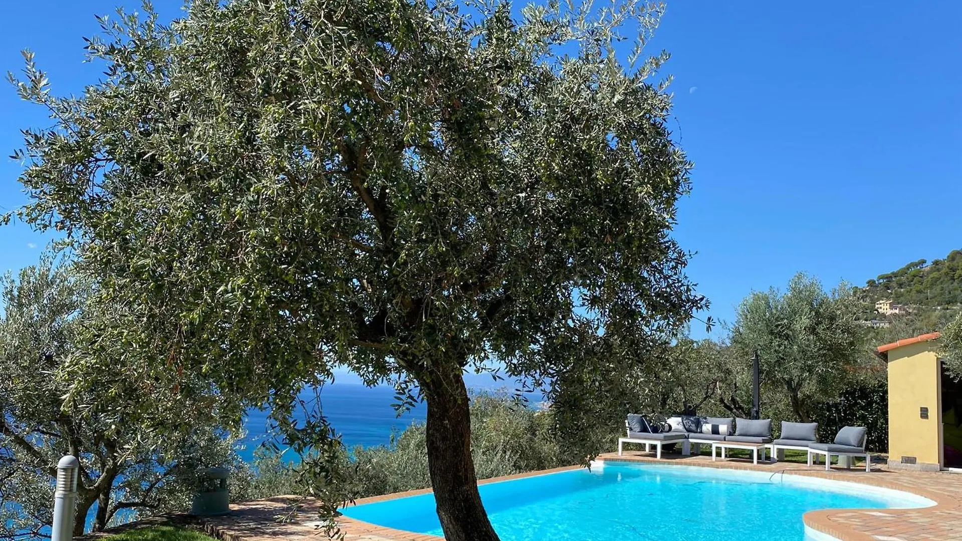 מלון פייבה ליגורה Sea View